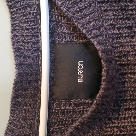 (3 For $20) Burton ladies sweater - Picture 2 of 4